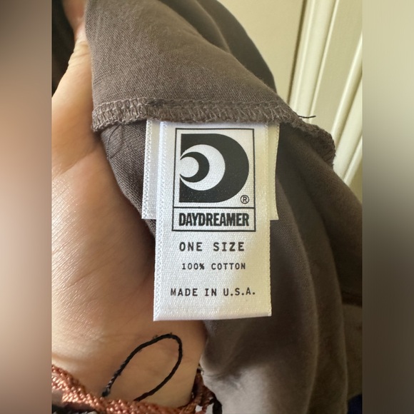 Daydreamer O/S Grateful Dead Graphic Top. โก๏ธ๐ - Picture 5 of 5